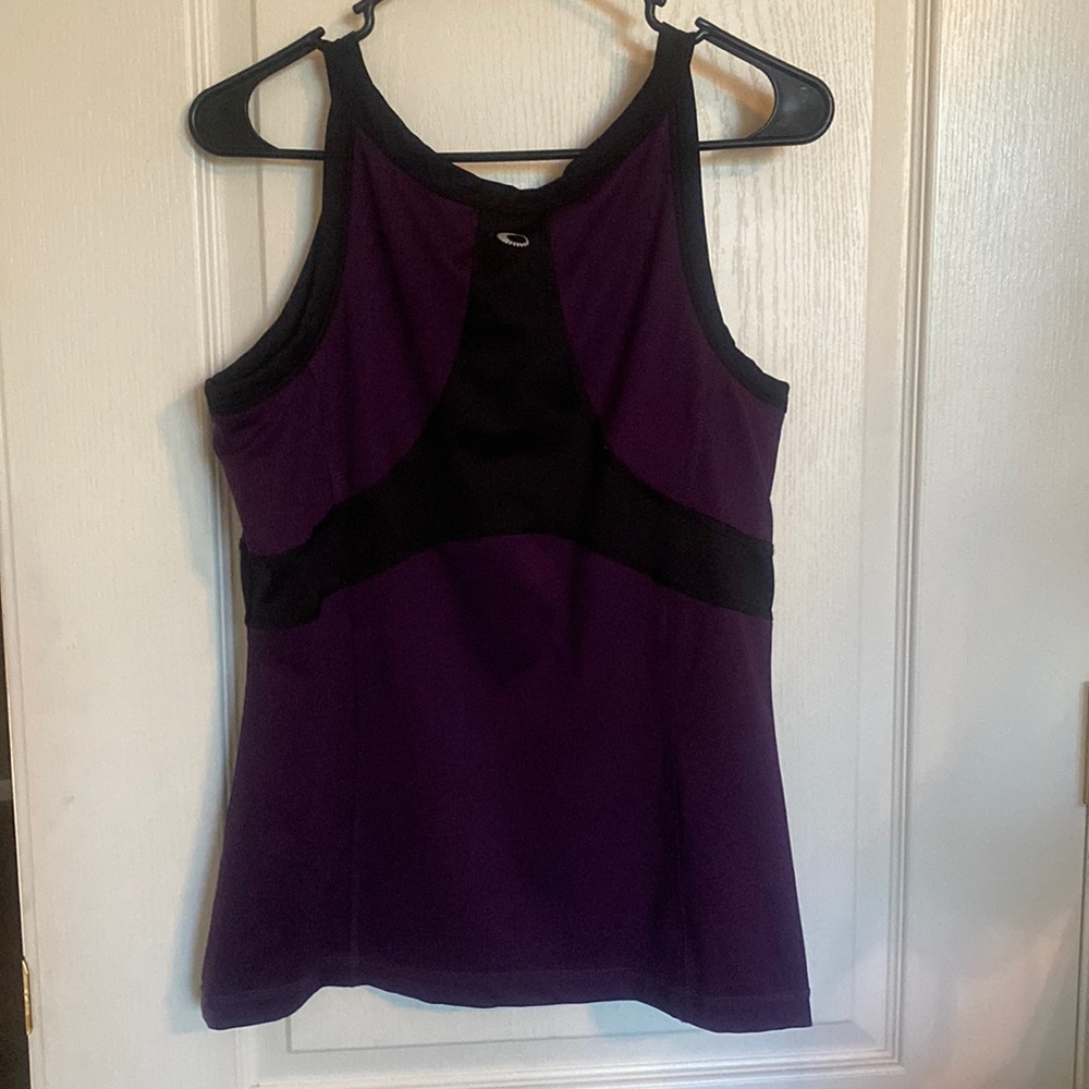 Tek gear gym tank.